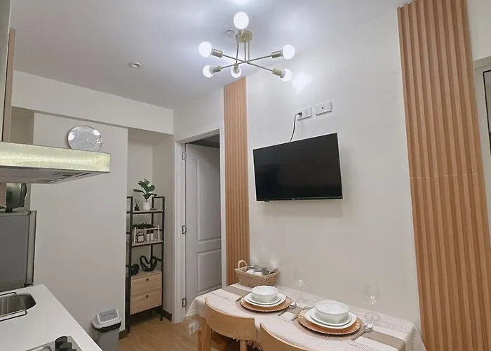 Aparthotel Casa Azure Staycation *